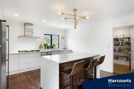 Photo of property in 1b Makora Road, Massey, Auckland, 0614