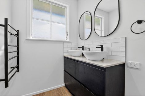 Photo of property in 260 Sandwich Road, St Andrews, Hamilton, 3200