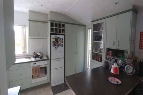 Photo of property in 18 Annison Avenue, Glen Eden, Auckland, 0602