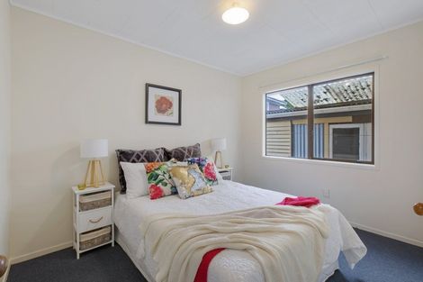 Photo of property in 2/25 Margaret Road, Papatoetoe, Auckland, 2025