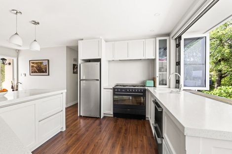 Photo of property in 33 Simla Terrace, Hospital Hill, Napier, 4110