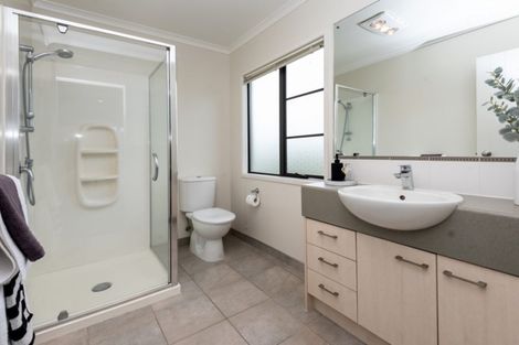 Photo of property in 50 Cyril French Drive, Flat Bush, Auckland, 2016