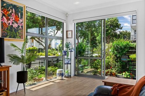 Photo of property in 30 Grey Warbler Road, Hobsonville, Auckland, 0616