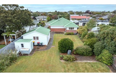 Photo of property in 1 Shaftesbury Street, Avonhead, Christchurch, 8042