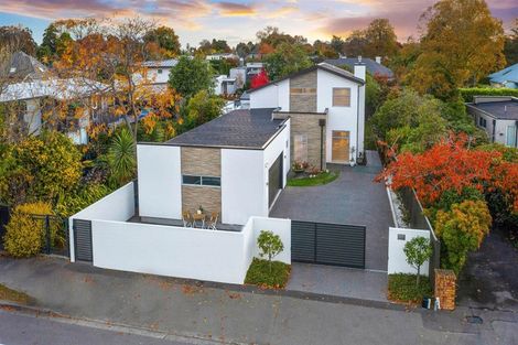 Photo of property in 45 Fendalton Road, Fendalton, Christchurch, 8014