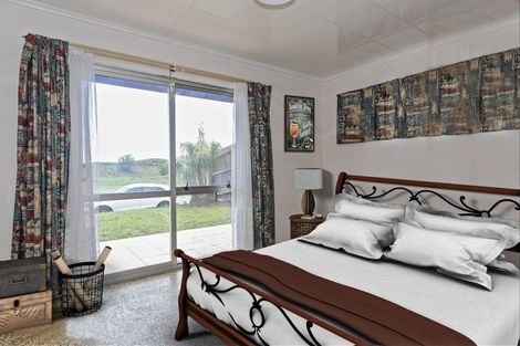 Photo of property in 880 Papamoa Beach Road, Papamoa Beach, Papamoa, 3118