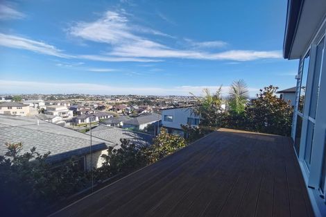 Photo of property in 1004a East Coast Road, Northcross, Auckland, 0630
