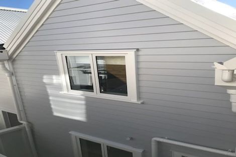 Photo of property in Pirie Street Townhouses, 22/35u Pirie Street, Mount Victoria, Wellington, 6011