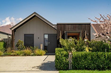 Photo of property in 39 Glen Dene Crescent, Wanaka, 9305