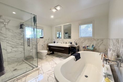 Photo of property in 1/86 Saddleback Rise, Murrays Bay, Auckland, 0630