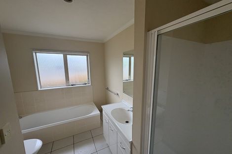 Photo of property in 5a Ocean View Road, Hillcrest, Auckland, 0627