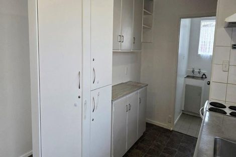 Photo of property in 1/37 Kirrie Avenue, Te Atatu South, Auckland, 0610