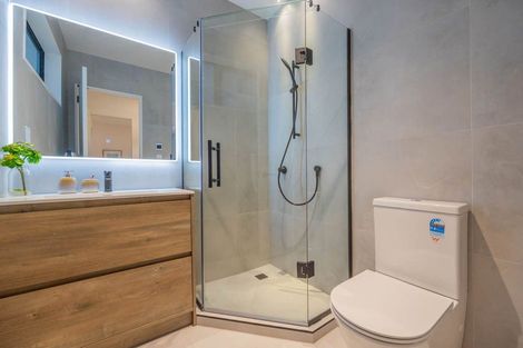 Photo of property in 6d Raeben Avenue, Hillcrest, Auckland, 0627