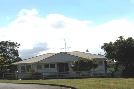 Photo of property in 40 Mason Street, New Lynn, Auckland, 0600