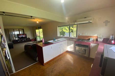 Photo of property in 87 Konini Road, Titirangi, Auckland, 0604