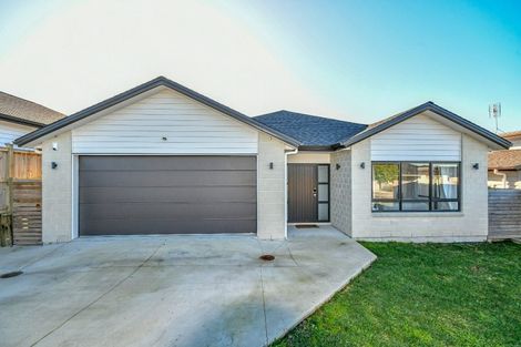 Photo of property in 11 Whakapono Road, Pukekohe, 2120