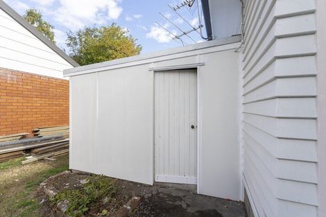 Photo of property in 43 Aorangi Road, Bryndwr, Christchurch, 8053