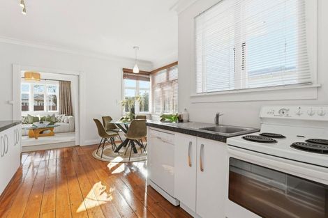 Photo of property in 21 Godwin Crescent, College Estate, Whanganui, 4500