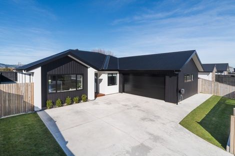 Photo of property in 78 Freedom Drive, Kelvin Grove, Palmerston North, 4470