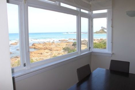 Photo of property in 156 The Esplanade, Houghton Bay, Wellington, 6023
