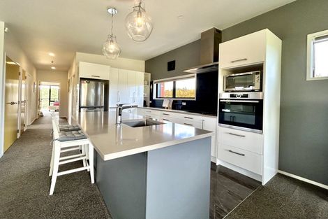 Photo of property in 33 Hihitahi Rise, Paihia, 0200