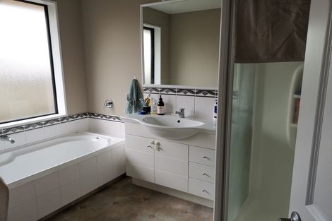 Photo of property in 33 Robinia Place, Wigram, Christchurch, 8042