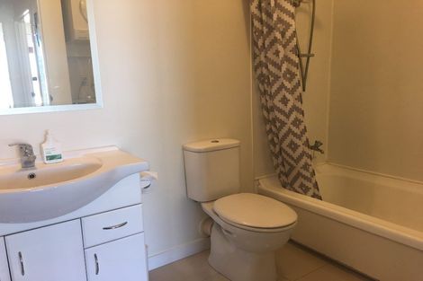 Photo of property in Hobson Court Flats, 86/70u Hobson Street, Thorndon, Wellington, 6011