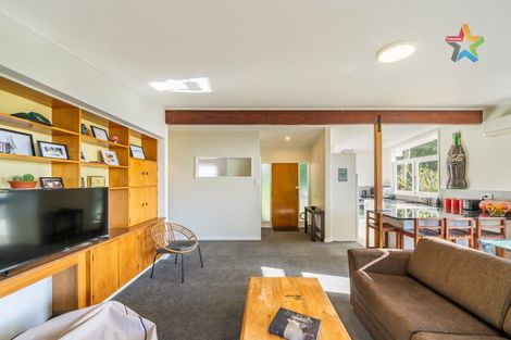 Photo of property in 42a Nikau Street, Eastbourne, Lower Hutt, 5013