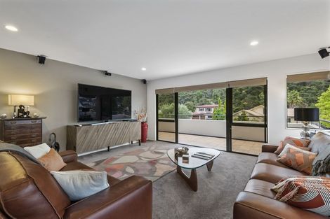 Photo of property in 25 Landing Drive, Albany, Auckland, 0632