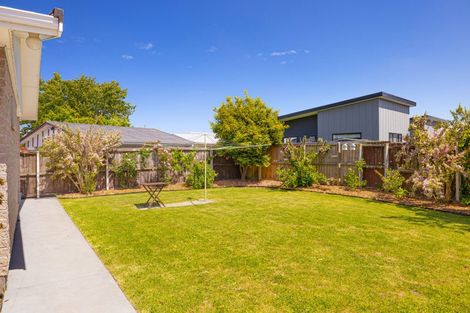 Photo of property in 62 Greendale Avenue, Avonhead, Christchurch, 8042