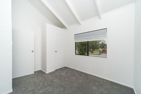 Photo of property in 2 Peter Hall Drive, Kelvin Grove, Palmerston North, 4414