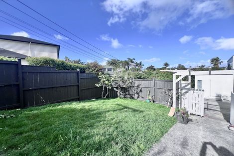 Photo of property in 8 Onepoto Road, Hauraki, Auckland, 0622