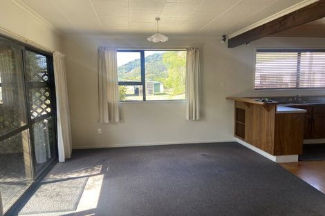 Photo of property in 4a Beach Road, Waikawa, Picton, 7220