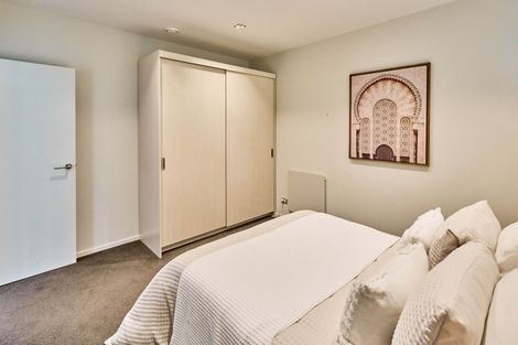 Photo of property in Patent 326 Apartments, 504s/326 Evans Bay Parade, Hataitai, Wellington, 6021