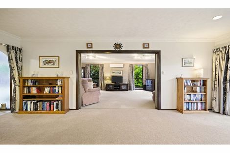 Photo of property in 14 Talltree Avenue, Avonhead, Christchurch, 8042