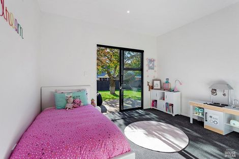 Photo of property in 72a Port Hills Road, Heathcote Valley, Christchurch, 8022