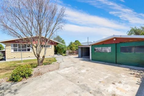 Photo of property in 1 Fraser Place, Rangiora, 7400