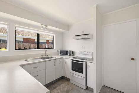 Photo of property in 2 Marwood Place, Mount Maunganui, 3116