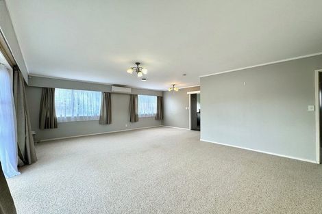 Photo of property in 1/27 Butley Drive, Farm Cove, Auckland, 2012
