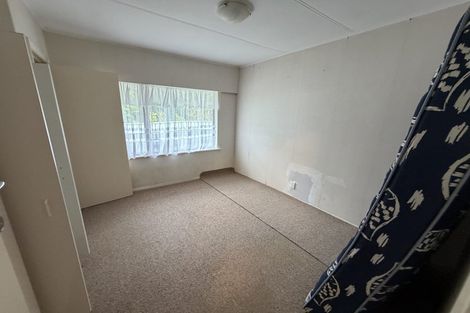Photo of property in 81 Kenmore Street, Newlands, Wellington, 6037