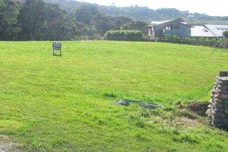 Photo of property in 72 Tarapatiki Drive, Whitianga, 3510