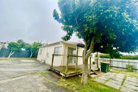 Photo of property in 22 Imrie Avenue, Mangere, Auckland, 2022