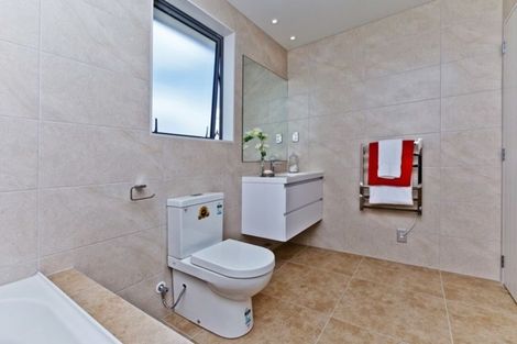 Photo of property in 14 Kaipuke Crescent, Gulf Harbour, Whangaparaoa, 0930