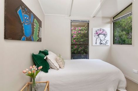 Photo of property in 65 Marellen Drive, Red Beach, 0932