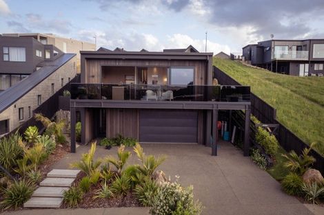 Photo of property in 23 Omahina Street, Raglan, 3225