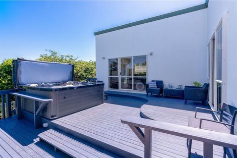 Photo of property in 43 Langdale Avenue, Paraparaumu, 5032