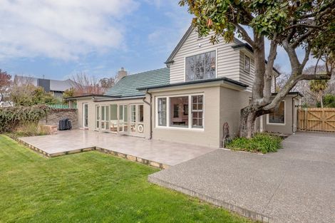 Photo of property in 16 Desmond Street, Merivale, Christchurch, 8014