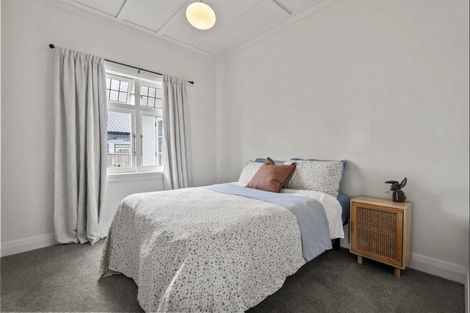 Photo of property in 73 Brightwater Terrace, Terrace End, Palmerston North, 4410