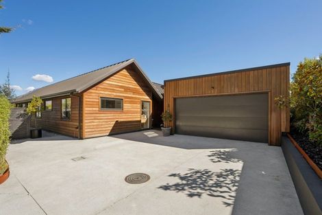 Photo of property in 4 Durness Court, Jacks Point, Queenstown, 9371