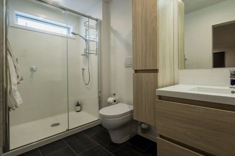 Photo of property in 28 Alfred Street, Northcote Point, Auckland, 0627